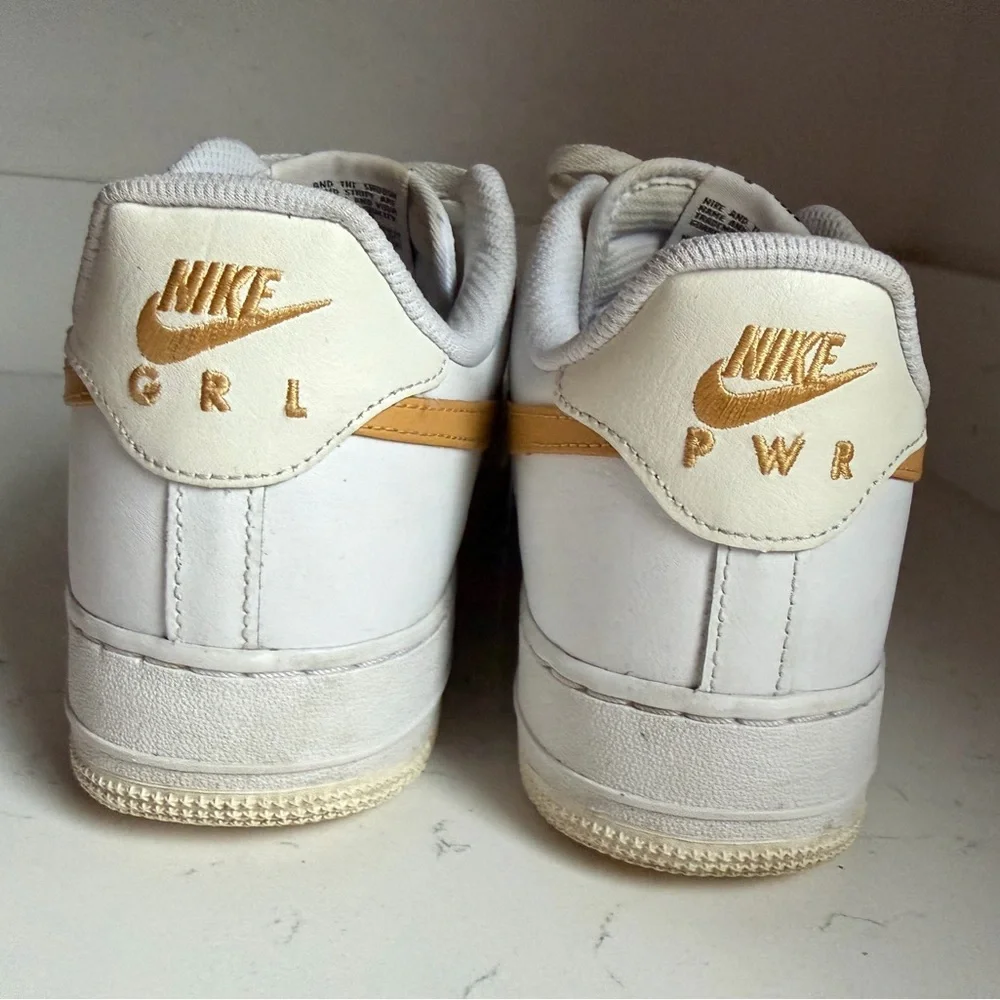 Nike‎ AF1 sz 12 yellow/white